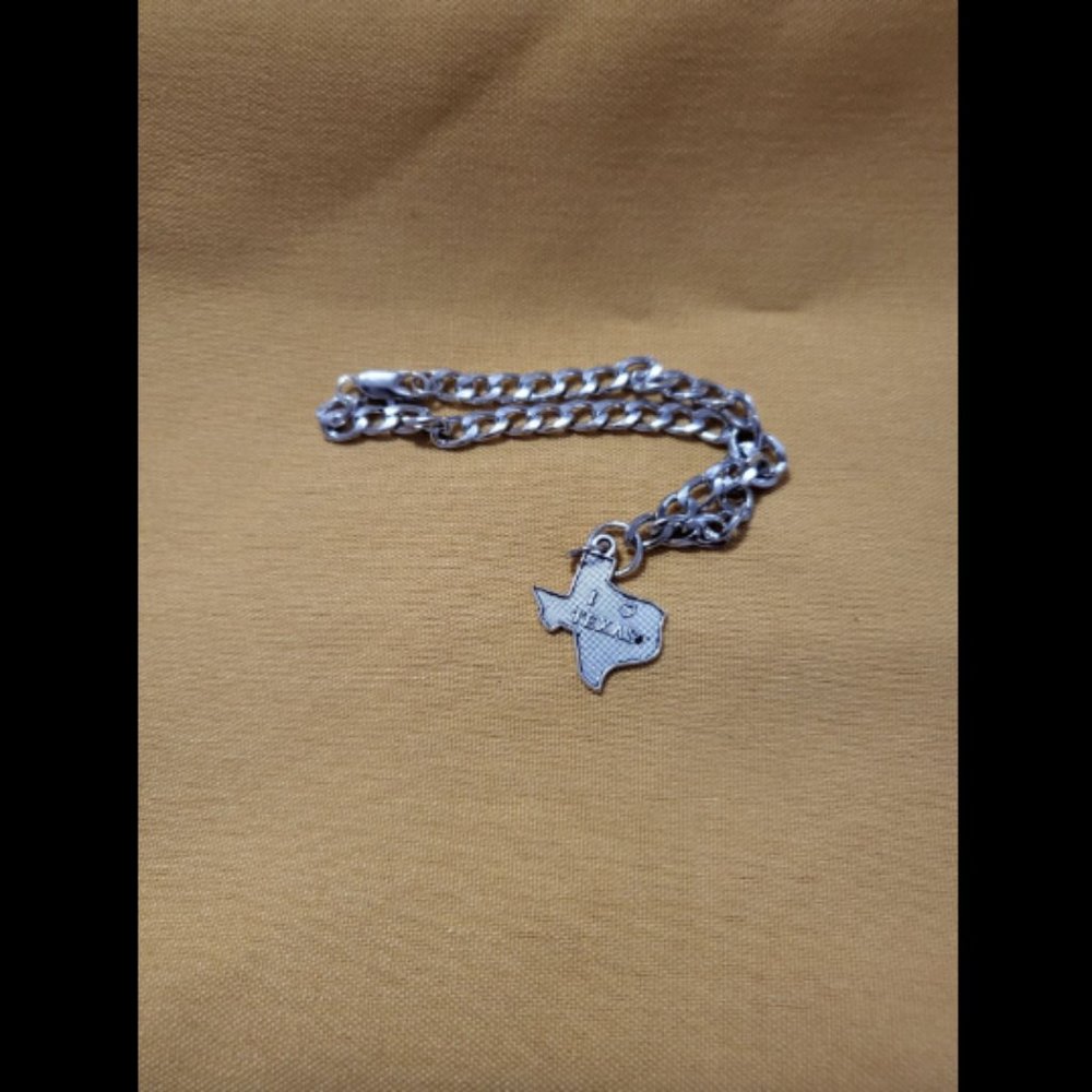 "I Love Texas" Silvertone Charm Bracelet